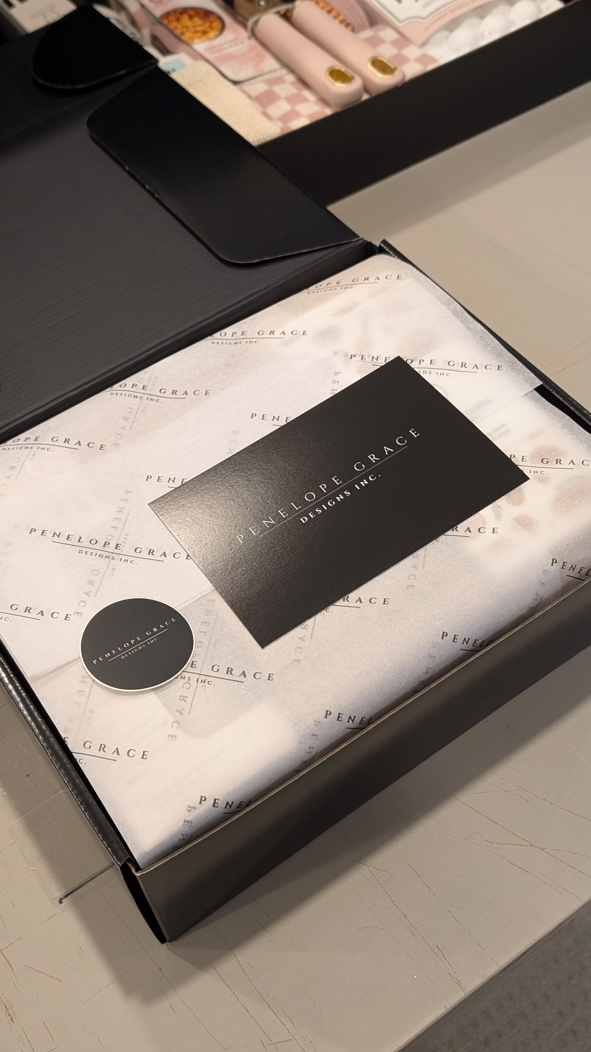 Custom Closing - Gift Box (Jennifer Abbott)
